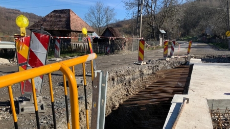 Lucrări de circulație importante!: În județul Maramureș în prezent sunt probleme cu legătura dintre Săcel și Moisei. Când vor fi gata toate reparațiile! (FOTO)