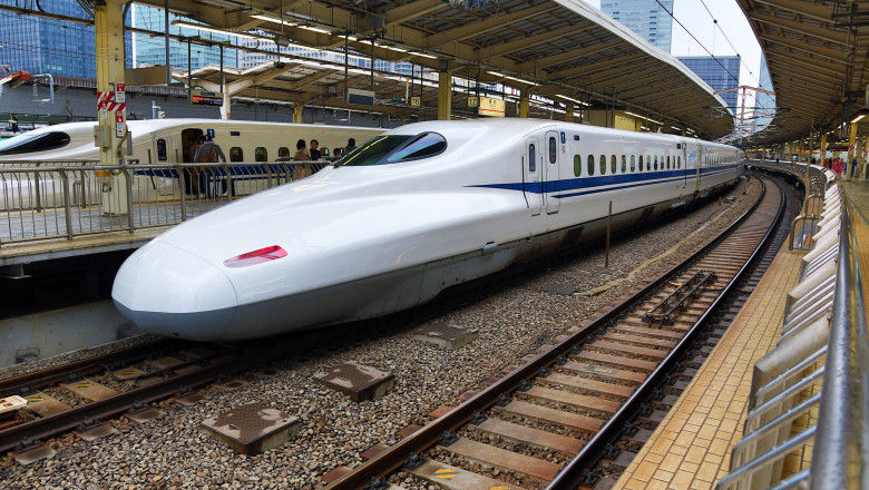 Un mecanic de tren din Japonia și-a dat în judecată angajatorul după ce a fost amendat pentru o întârziere de 1 minut