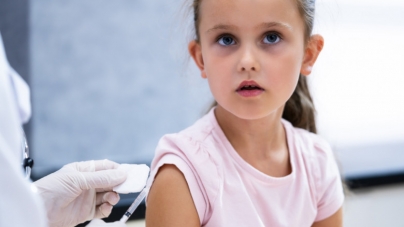 Important pentru toți maramureșenii! În țara noastră anunț important al CNCAV în prezent! EMA recomandă vaccinarea copiilor, care au vârste între 5 și 11 ani!