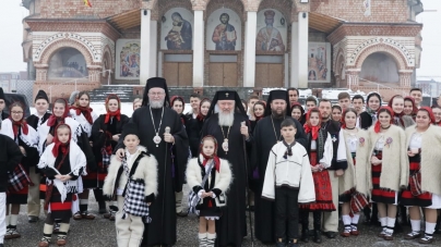 ÎPS Andrei, PS Iustin și PS Timotei au slujit duminică la Catedrala din Baia Mare; S-au împlinit cinci ani de când PS Iustin este Episcop al Maramureșului și Sătmarului