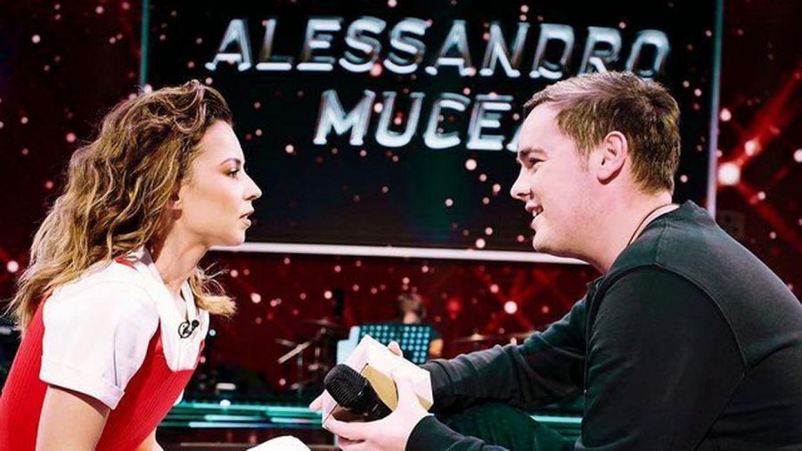 Show total pe scenă: A noastră artistă din Maramureș AMI i-a adus câștigătorului Superstar noroc în marea finală! Cum a fost prestația celor 2! (VIDEO ȘI FOTO)