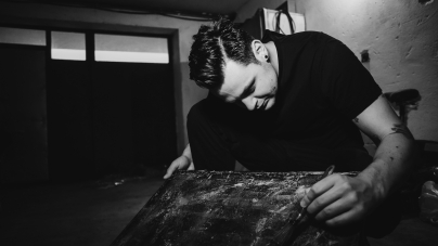 Exclusiv DirectMM: Despre fascinația magiei din viața noastră: Băimăreanul Andrei Babici sau artistul care împletește talentele! „Decembrie, începutul magiei”!