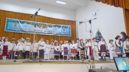 Un eveniment de tradiție: În județul Maramureș, în Țara Lăpușului, „Festivalul de colinde și obiceiuri de iarnă” va ajunge, weekendul acesta, la ediția a 26-a!