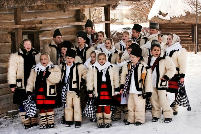 24 decembrie – Ajunul Crăciunului, prilej de bucurie și rugăciune