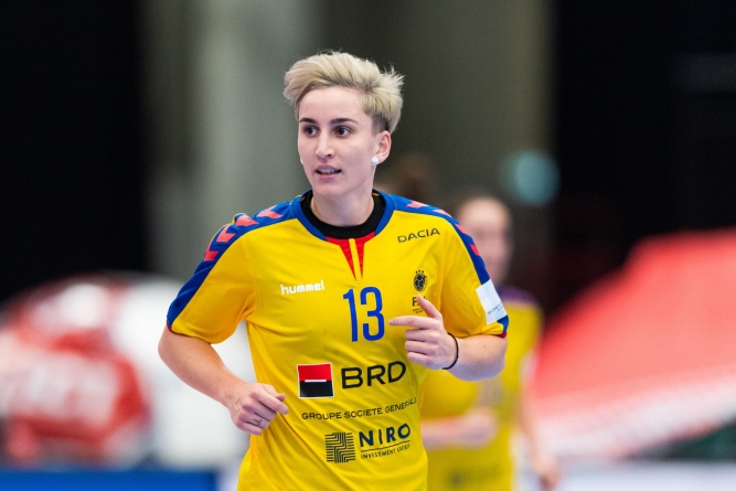 Handbal feminin naționala României. Echipa țării noastre este calificată acum în grupa principală. Jucătoare a Minaurului, cea mai bună marcatoare cu Norvegia!