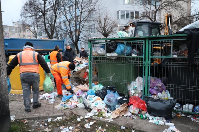 Războiul gunoaielor înaintea Crăciunului: Ședință CJSU Maramureș pe tema crizei deșeurilor! Ce măsuri au fost instituite de urgență! (FOTO)