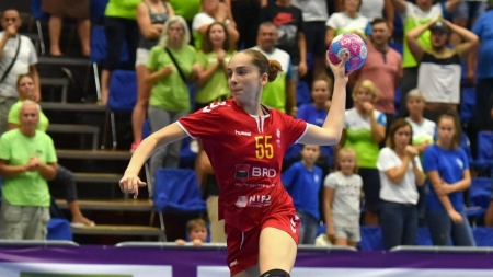 Imens val de solidaritate: Mezina naționalei noastre, care este jucătoarea Minaur Baia Mare, Oana Borș, a suferit o accidentare groaznică în partida cu Iranul!