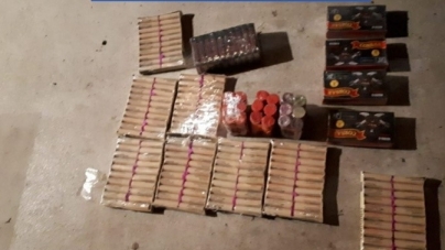 Percheziție domiciliară în Borșa: Un bărbat deținea fără autorizație artificii și petarde