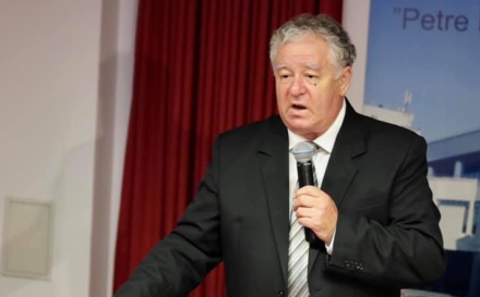 Dr. Teodor Ardelean, directorul Bibliotecii Județene „Petre Dulfu” Baia Mare, invitat al conferinței „Petre Dulfu – Dascăl al neamului” de la Cluj-Napoca