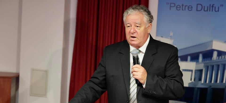 Dr. Teodor Ardelean, directorul Bibliotecii Județene „Petre Dulfu” Baia Mare, invitat al conferinței „Petre Dulfu – Dascăl al neamului” de la Cluj-Napoca