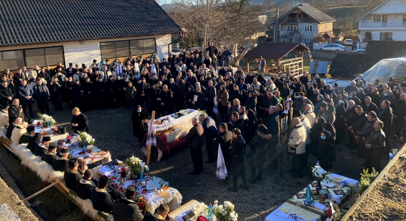 Toader Bârsan, meșterul popular cioplitor în lemn din Bârsana, a primit post-mortem Ordinul „Justinian Arhiepiscopul” pentru laici în semn de înaltă apreciere și aleasă prețuire pentru întreaga activitate