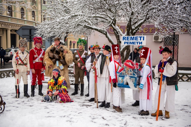 În Sighetu Marmației a avut loc a 29-a ediție a Festivalului de Colinde, Datini și Obiceiuri de Iarnă la Ucraineni (FOTO)