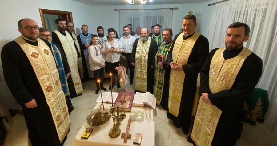 Solidaritate: Cu ajutorul parohiilor din zona Lăpuș și a mai multor binefăcători s-a reușit finalizarea casei preotului Romulus Costinar din Cavnic (FOTO)