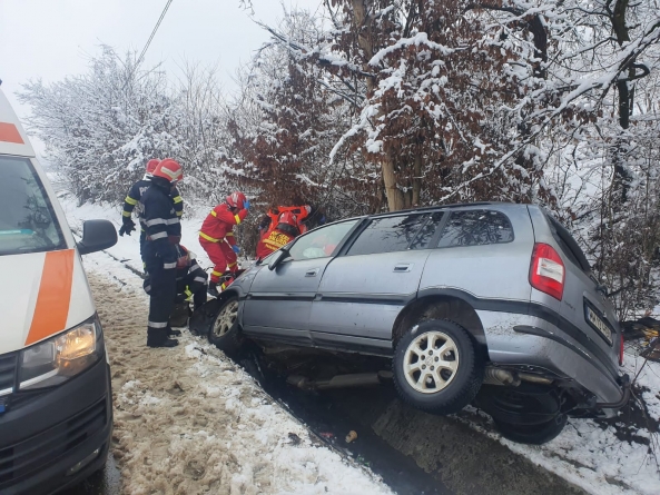 O nouă tragedie pe șosele: În Ardusat a avut loc un accident mortal (FOTO)
