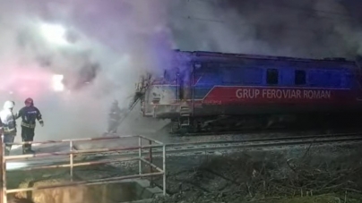 Foc în tren regional: În județul Maramureș în localitatea Mireșu Mare o locomotivă a fost cuprinsă de flăcări! Ardea sub podeaua ei!Călătorii s-au autoevacuat!