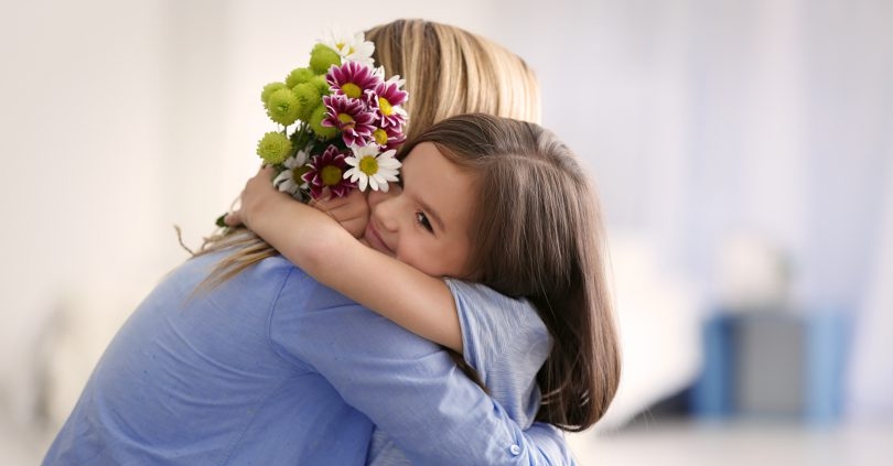 Aproape 2 milioane de români își serbează azi onomastica