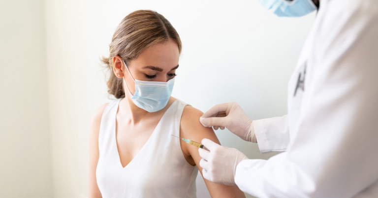 Toată lista: Care sunt medicii de familie din Maramureș care vaccinează în cabinetele proprii pe toți care ar vrea să fie imunizați contra COVID19!