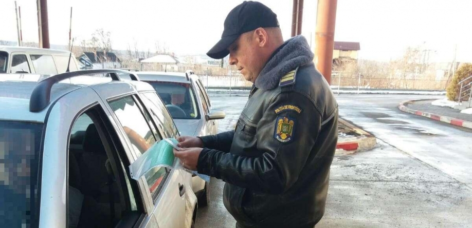 Cercetat penal după ce a vrut să iasă din țară cu documentul fratelui său