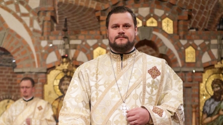 Arhid. Prof. Drd. Adrian Dobreanu: În duminica a III-a din Postul Mare are loc ritualul scoaterii Sfintei Cruci