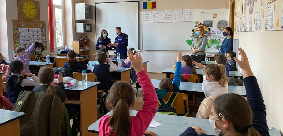 Șansa-i de partea copiilor: Activități de prevenire în Seini având ca scop declarat creșterea siguranței elevilor unității școlare!