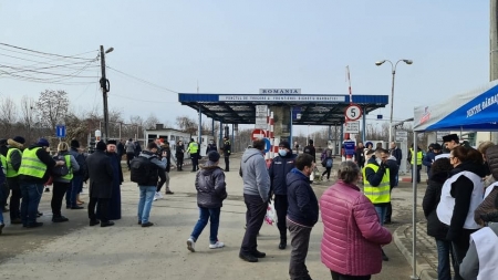 Situația la frontiera nordică: În județul Maramureș în prezent 15 persoane au solicitat oficial azil! 2143 ucraineni au intrat în țară, în 24 ore pe la Sighet!