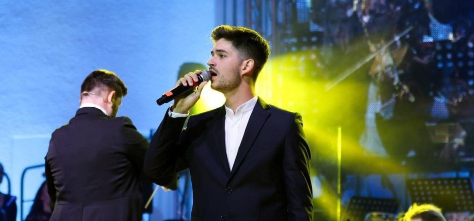 Maramureşeanul Andrei Petruş s-a calificat în semifinala Eurovision