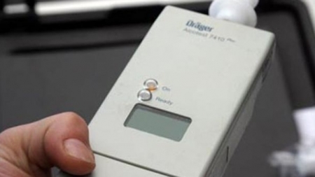 Accident provocat de un bărbat cu 1,21 mg/l alcool pur în aerul expirat. Și nici nu avea permis