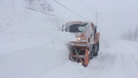 Iarăși în NV țării: În județul Maramureș atenționare meteorologică de ninsori viscolite valabilă aproape 39-40 ore, la munte! Informarea făcută de specialiști!