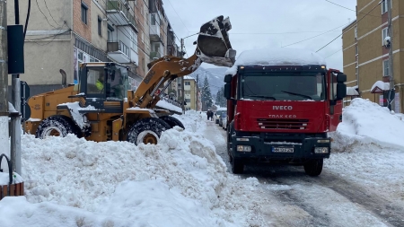 Iarnă veritabilă cu adevărat: În județul Maramureș la Cavnic stratul de zăpadă este 71 cm! Cât este în punctele-cheie din regiunea noastră!