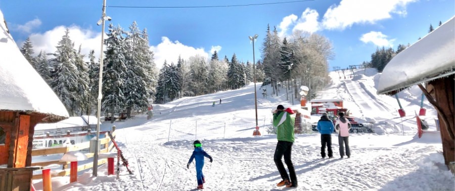 Iarnă autentică cu adevărat: În județul Maramureș la Cavnic stratul de zăpadă este 70 cm! Cât este în punctele-cheie, din regiunea noastră!