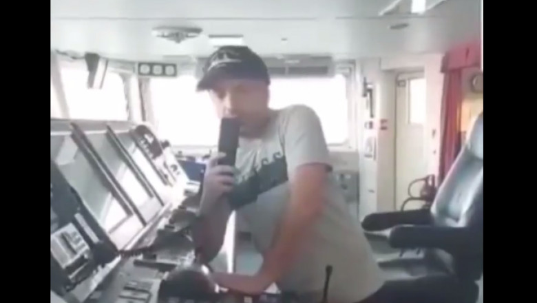 Dialogul dintre o navă rusească și una georgiană: Ați rămas fără combustibil? Atunci, vâsliți. Glorie Ucrainei