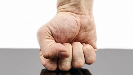 Le-a făcut pe toate: În județul Maramureș un bărbat în vârstă de 57 ani a săvârșit patru infracțiuni dintr-o lovitură. Iată de la ce a început totul!