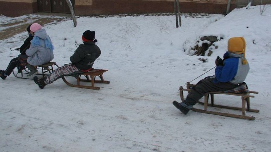 În weekend: Invitație la săniuș în Băiuț