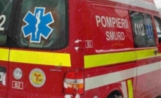 Accident cu un excavator și un microbuz în Mara. Două persoane au fost transportate la spital