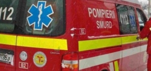 Accident cu un excavator și un microbuz în Mara. Două persoane au fost transportate la spital