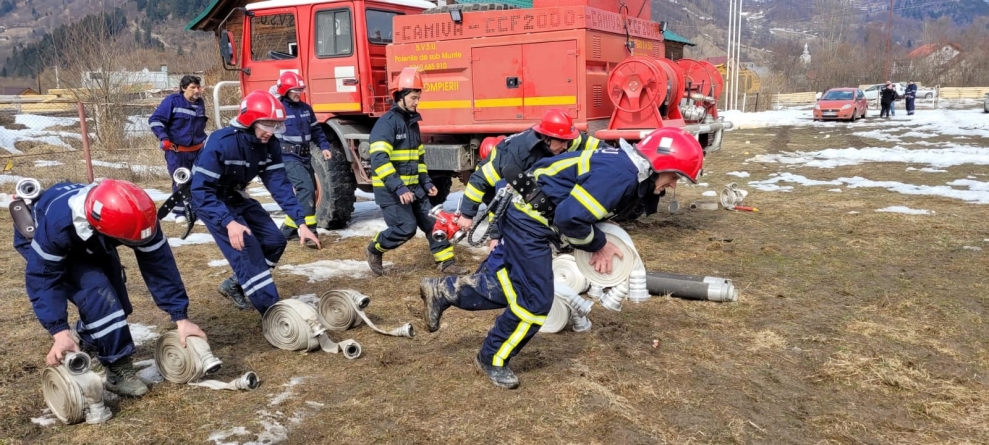 Au început concursurile serviciilor voluntare pentru situații de urgență din județ; Cine a urcat pe podium până acum