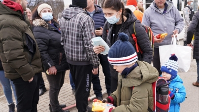 Solidaritate: Maramureșul continuă să fie unul dintre punctele de concentrare a acțiunilor umanitare destinate refugiaților din Ucraina