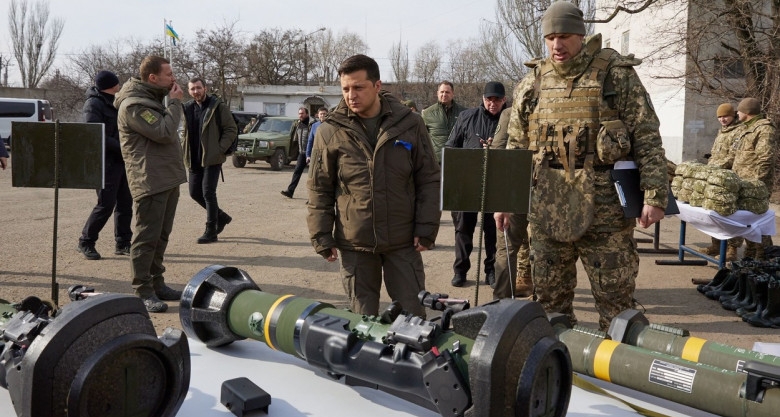 Ucraina anunță că va primi mai multe rachete Javelin și Stinger în câteva zile
