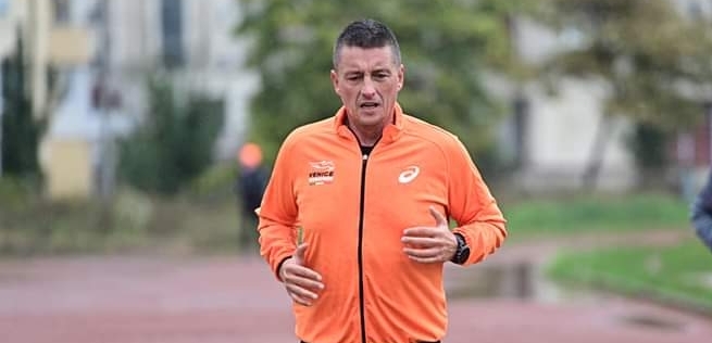 Caritate: Băimăreanul Dan Coardă va alerga 21 de kilometri pentru persoanele cu dizabilități; Îl puteți susține donând (FOTO)