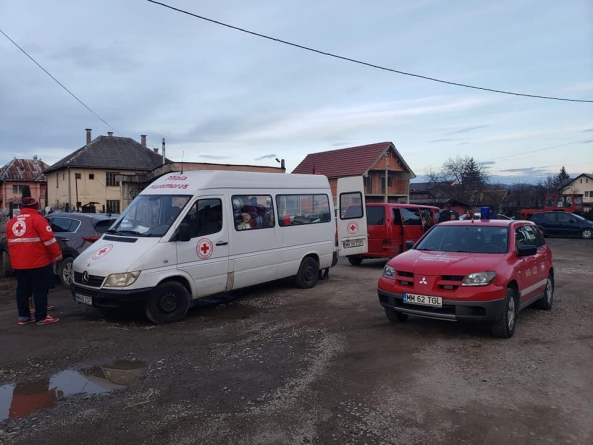 Acum este timpul fraternității: În județul Maramureș în prezent un exercițiu de solidaritate maximă! La Casa Armatei, vin în fiecare zi donații de la primării!