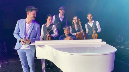 Exclusiv DirectMM: Interviu Special: Andrei Petruș, artistul nostru maramureșean, ar vrea ca țara noastră să-l voteze, la Eurovision! Are mesaj chiar deosebit!