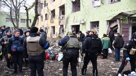 Aproape 2.200 de oameni au murit în Mariupol din cauza ofensivei rușilor