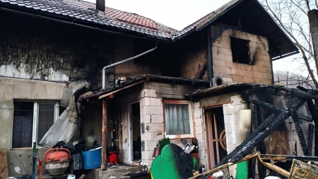 Noul apel la caritate: În județul Maramureș o familie căreia i-a ars casa toată are acum trebuință de ajutorul nostru al tuturor! Iată cum poți deveni sprijin!