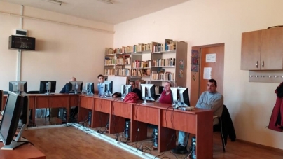 În Baia Sprie se organizează cursuri gratuite de inițiere în competențe digitale; Cine se poate înscrie