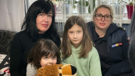 Fetițele unei familii de pompieri militari din Cernăuți au primit adăpost în casa unui pompier din Suceava