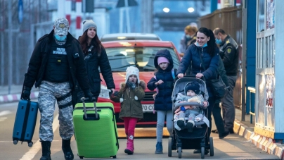 Situația la frontiera nordică: În județul Maramureș în prezent foarte mulți au solicitat oficial azil! 923 ucraineni au intrat în țară în 24 ore, pe la Sighet!