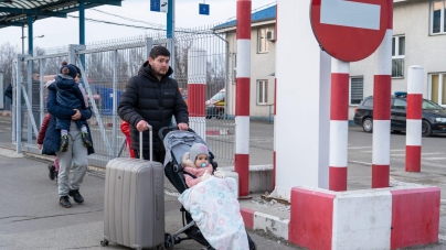 Situația la frontiera nordică: În județul Maramureș în prezent foarte mulți au solicitat oficial azil! 1428 ucraineni au intrat în țară în 24 ore pe la Sighet!