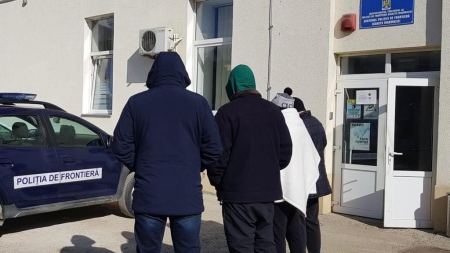 Aleargă din calea armelor: În județul Maramureș în total 17 bărbați au cerut formă de protecție, în interval de doar 24 ore, căutând adăpostul în țara noastră!