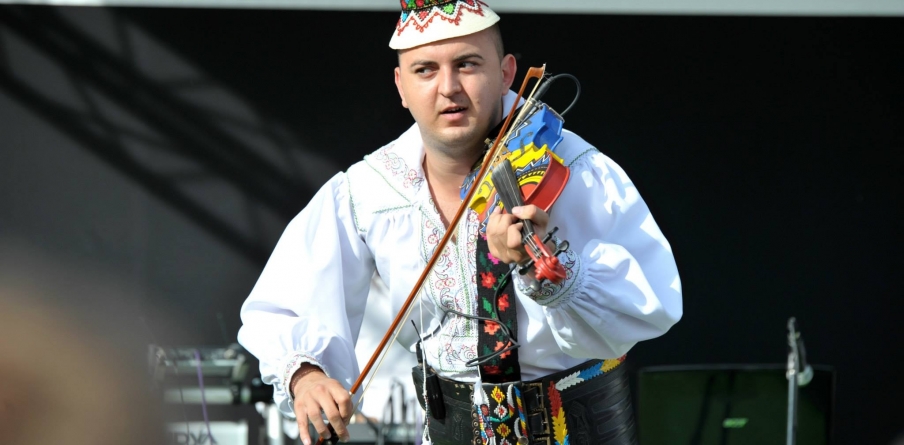 Aniversare: Vasilică Ceterașu își serbează ziua de naștere