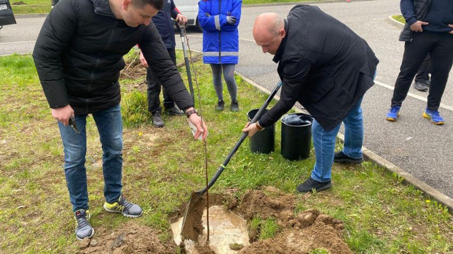 Călin Bota: „E important să protejăm mediul și să responsabilizăm generațiile viitoare să aibă grijă de planeta noastră”